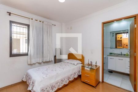 Casa à venda com 4 quartos, 245m² em Chácara Tatuapé, São Paulo