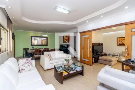 Casa à venda com 4 quartos, 245m² em Chácara Tatuapé, São Paulo