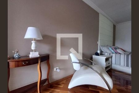 Casa à venda com 3 quartos, 139m² em Jardim Textil, São Paulo