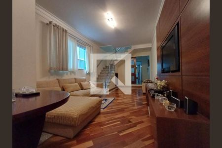 Casa à venda com 3 quartos, 139m² em Jardim Textil, São Paulo