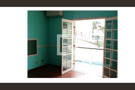 Casa à venda com 7 quartos, 550m² em Socorro, São Paulo