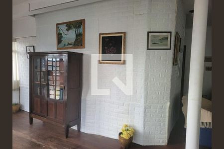 Casa à venda com 4 quartos, 451m² em Jardim Record, São Paulo