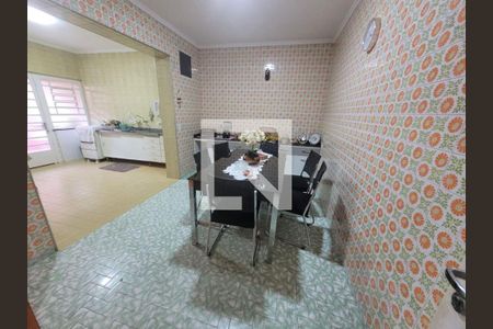 Casa à venda com 4 quartos, 451m² em Jardim Record, São Paulo