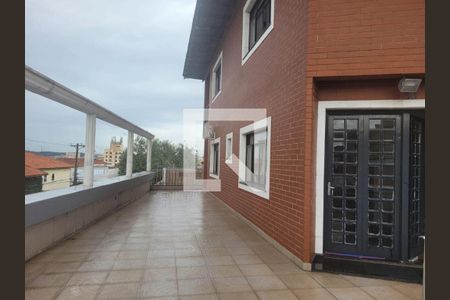 Casa à venda com 4 quartos, 451m² em Jardim Record, São Paulo