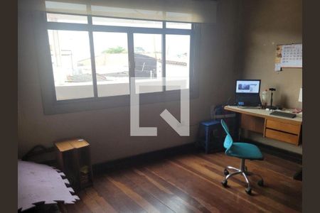 Casa à venda com 4 quartos, 451m² em Jardim Record, São Paulo