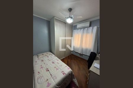 Casa à venda com 3 quartos, 247m² em Parque das Nações, Santo André