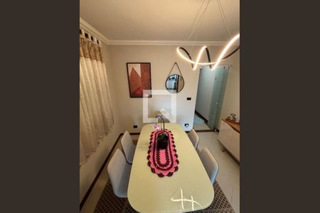 Casa à venda com 3 quartos, 247m² em Parque das Nações, Santo André