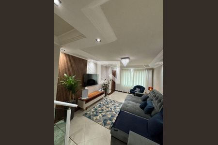 Casa à venda com 3 quartos, 247m² em Parque das Nações, Santo André