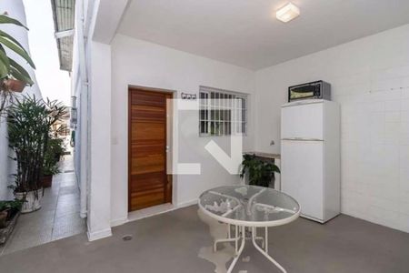Casa à venda com 4 quartos, 206m² em Jardim Monte Kemel, São Paulo