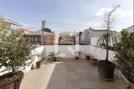 Casa à venda com 4 quartos, 206m² em Jardim Monte Kemel, São Paulo