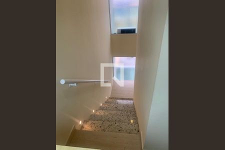Casa à venda com 3 quartos, 203m² em Lauzane Paulista, São Paulo