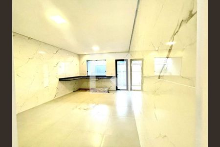 Casa à venda com 3 quartos, 189m² em Ponte Rasa, São Paulo