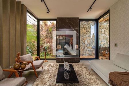 Casa à venda com 4 quartos, 502m² em Cursino, São Paulo