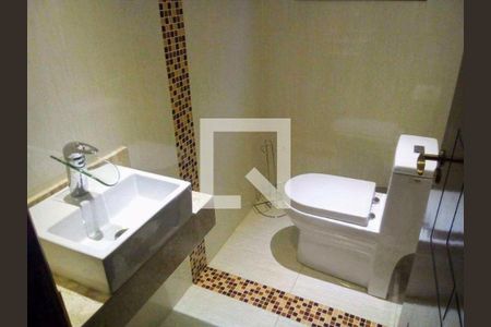 Casa à venda com 4 quartos, 180m² em Vila Camilópolis, Santo André