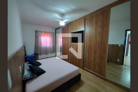 Casa à venda com 3 quartos, 160m² em Vila Antonieta, São Paulo