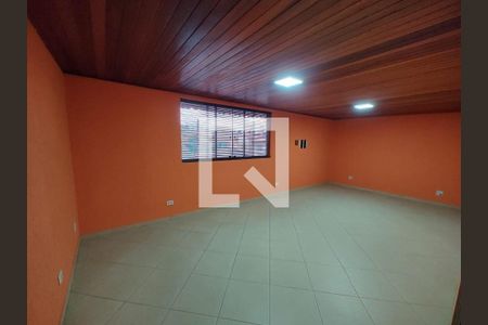 Casa à venda com 3 quartos, 160m² em Vila Antonieta, São Paulo