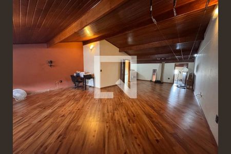 Casa à venda com 4 quartos, 302m² em Vila Marlene, São Bernardo do Campo