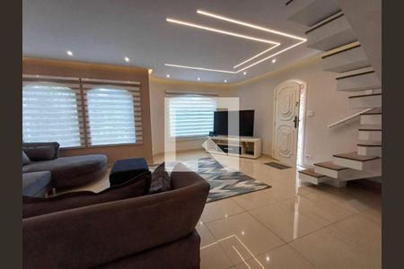 Casa para alugar com 3 quartos, 220m² em Vila Carrão, São Paulo