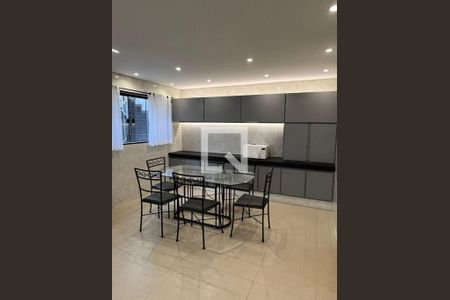 Casa para alugar com 3 quartos, 220m² em Vila Carrão, São Paulo