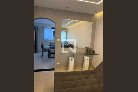 Casa à venda com 3 quartos, 220m² em Vila Carrão, São Paulo