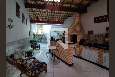 Casa à venda com 3 quartos, 187m² em Ferrazópolis, São Bernardo do Campo