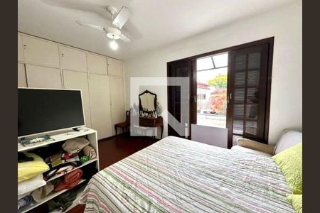 Casa à venda com 3 quartos, 194m² em Vila Elvira, São Paulo