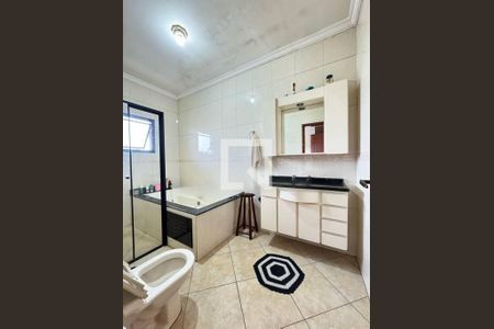 Casa para alugar com 3 quartos, 200m² em Utinga, Santo André