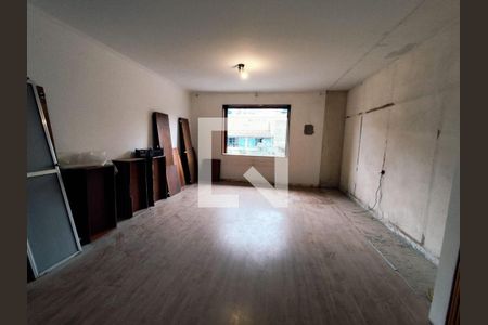 Casa à venda com 5 quartos, 535m² em Vila Prudente, São Paulo