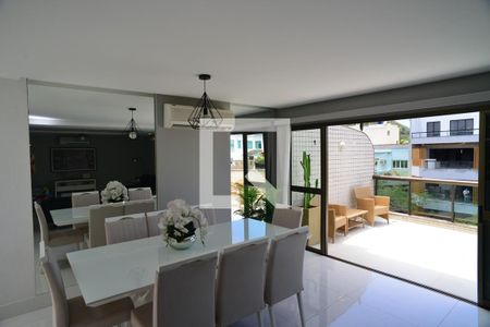 Sala de apartamento à venda com 4 quartos, 331m² em Barra da Tijuca, Rio de Janeiro