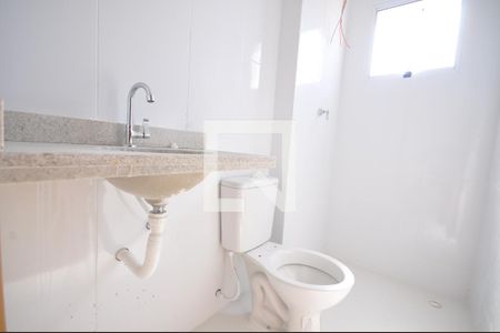 Banheiro Social de apartamento à venda com 1 quarto, 39m² em Vila Mazzei, São Paulo