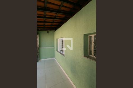 Corredor de casa à venda com 2 quartos, 85m² em Santa Amelia, Belo Horizonte