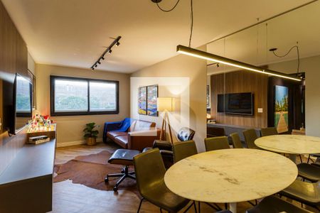 Sala de apartamento à venda com 3 quartos, 70m² em Moema, São Paulo