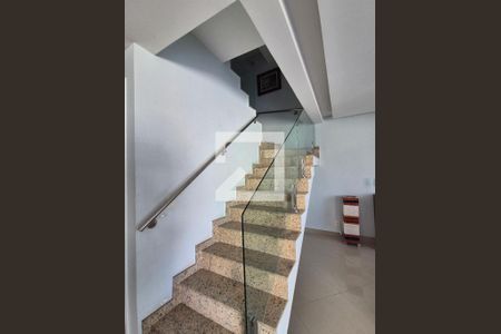 Escada de casa de condomínio à venda com 3 quartos, 180m² em Vargem Pequena, Rio de Janeiro