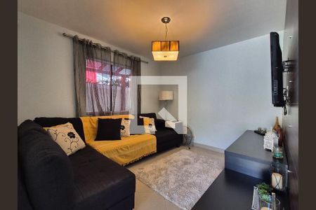 Sala de casa de condomínio à venda com 3 quartos, 180m² em Vargem Pequena, Rio de Janeiro