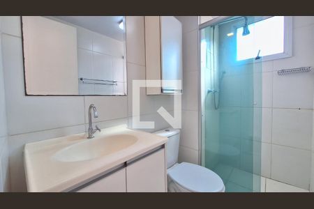 Banheiro de apartamento para alugar com 2 quartos, 63m² em Bom Retiro, São Paulo