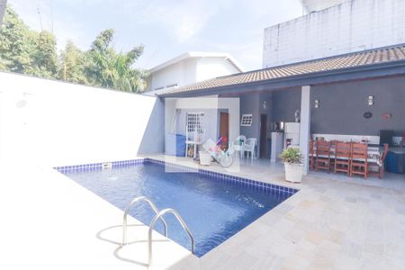 Piscina de casa à venda com 3 quartos, 225m² em Colônia, Jundiaí