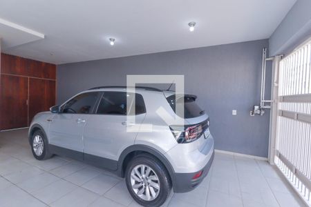 Garagem de casa à venda com 3 quartos, 225m² em Colônia, Jundiaí