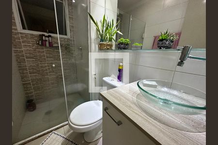 Banheiro de apartamento à venda com 2 quartos, 52m² em Vila Sao Joao, Barueri
