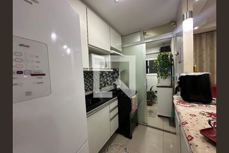 Cozinha de apartamento à venda com 2 quartos, 52m² em Vila Sao Joao, Barueri