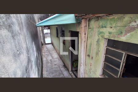 Quintal de casa à venda com 1 quarto, 133m² em Vila Palmares, São Bernardo do Campo