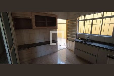 Casa à venda com 3 quartos, 100m² em Centreville, Santo André