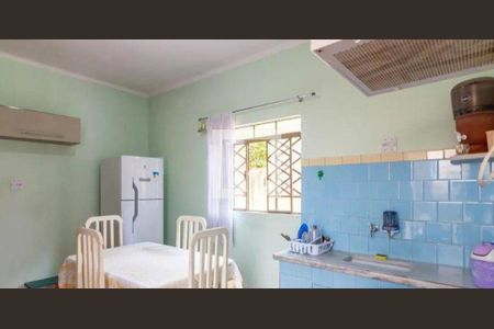 Casa à venda com 2 quartos, 267m² em Parque das Nações, Santo André