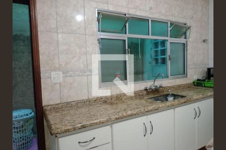 Casa à venda com 2 quartos, 80m² em Cidade São Jorge, Santo André