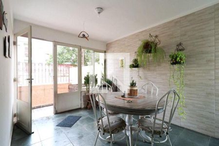 Casa à venda com 3 quartos, 223m² em Vila Metalúrgica, Santo André