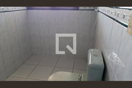 Casa à venda com 4 quartos, 242m² em Parque das Nações, Santo André