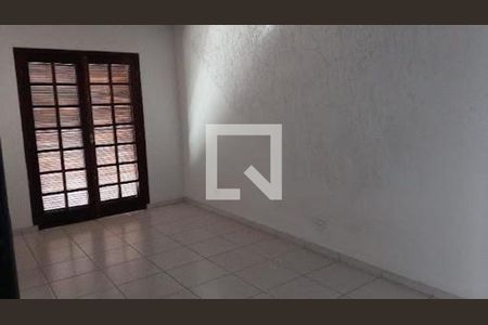 Casa à venda com 4 quartos, 242m² em Parque das Nações, Santo André