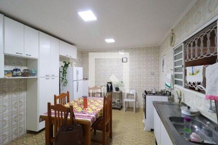 Casa à venda com 5 quartos, 300m² em Parque Novo Oratório, Santo André