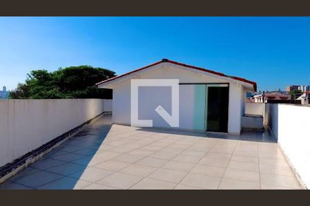 Casa à venda com 3 quartos, 650m² em Utinga, Santo André