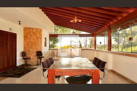 Casa à venda com 3 quartos, 650m² em Utinga, Santo André