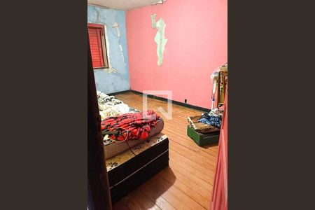 Casa à venda com 4 quartos, 198m² em Parque Oratório, Santo André